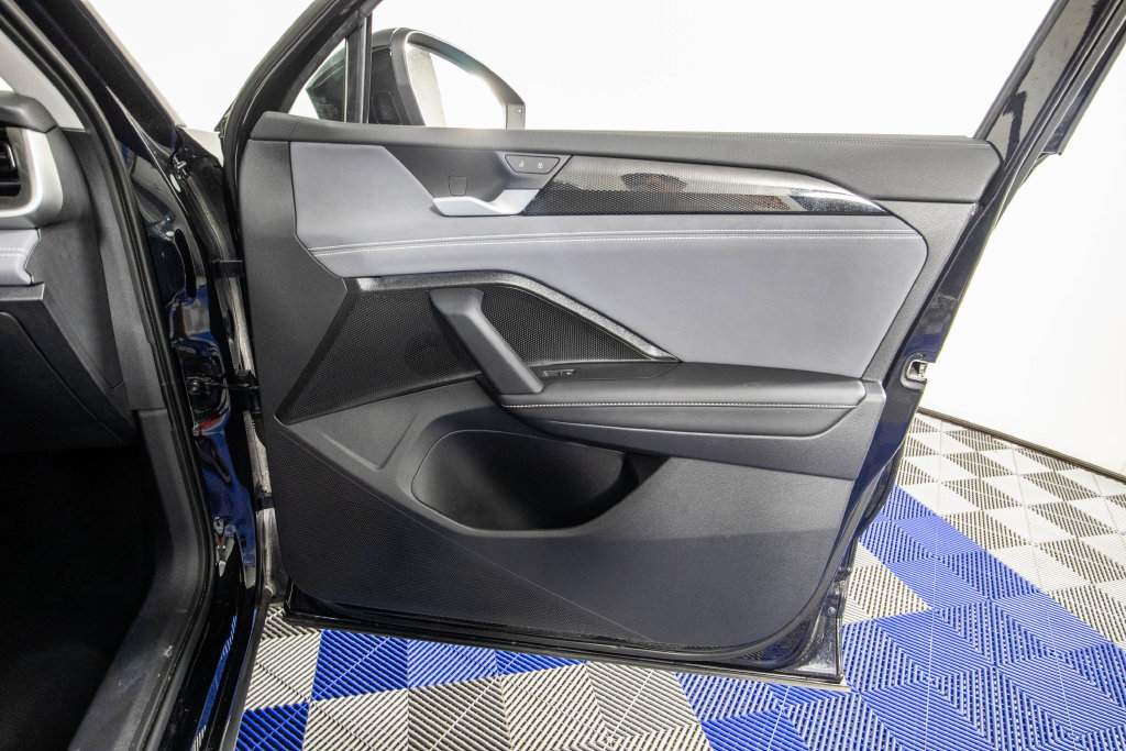 Used 2026 Volkswagen Tiguan SE FWD image 15