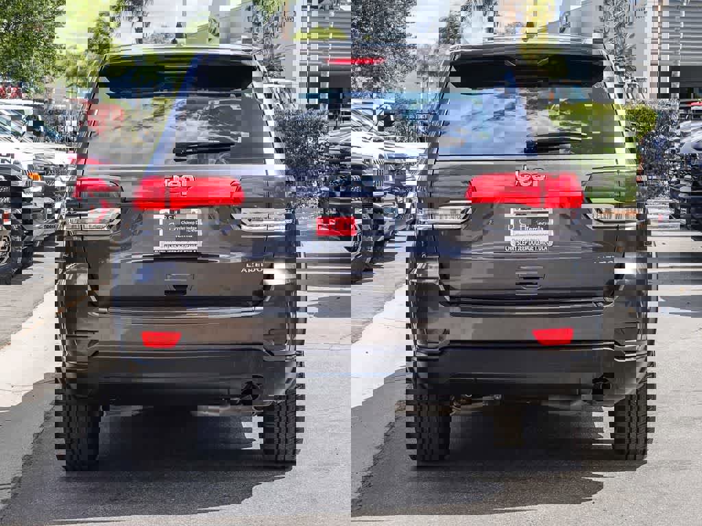 Used 2015 Jeep Grand Cherokee Laredo w/ Quick Order Package 23E image 5