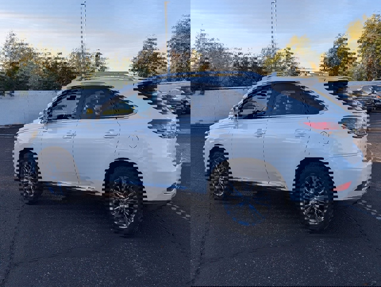 Used 2013 Lexus RX 450h AWD image 4