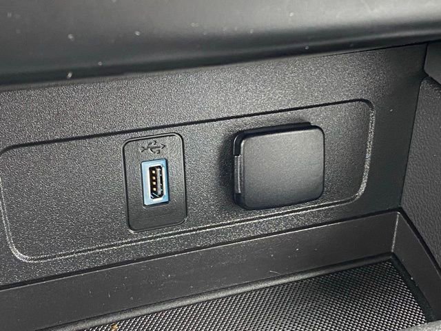 Used 2019 Ford Escape SE image 18