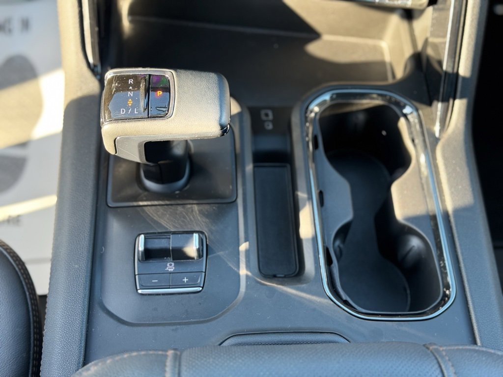 Used 2024 GMC Sierra 1500 AT4 w/ AT4 Premium Package image 17