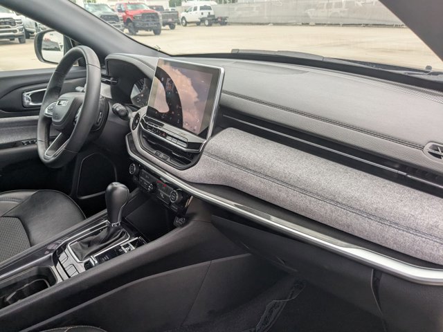 Used 2018 Jeep Compass Limited w/ Navigation Group FWD image 19