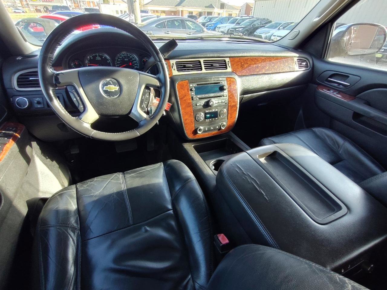 Used 2011 Chevrolet Suburban LT w/ Regional Value Package image 28