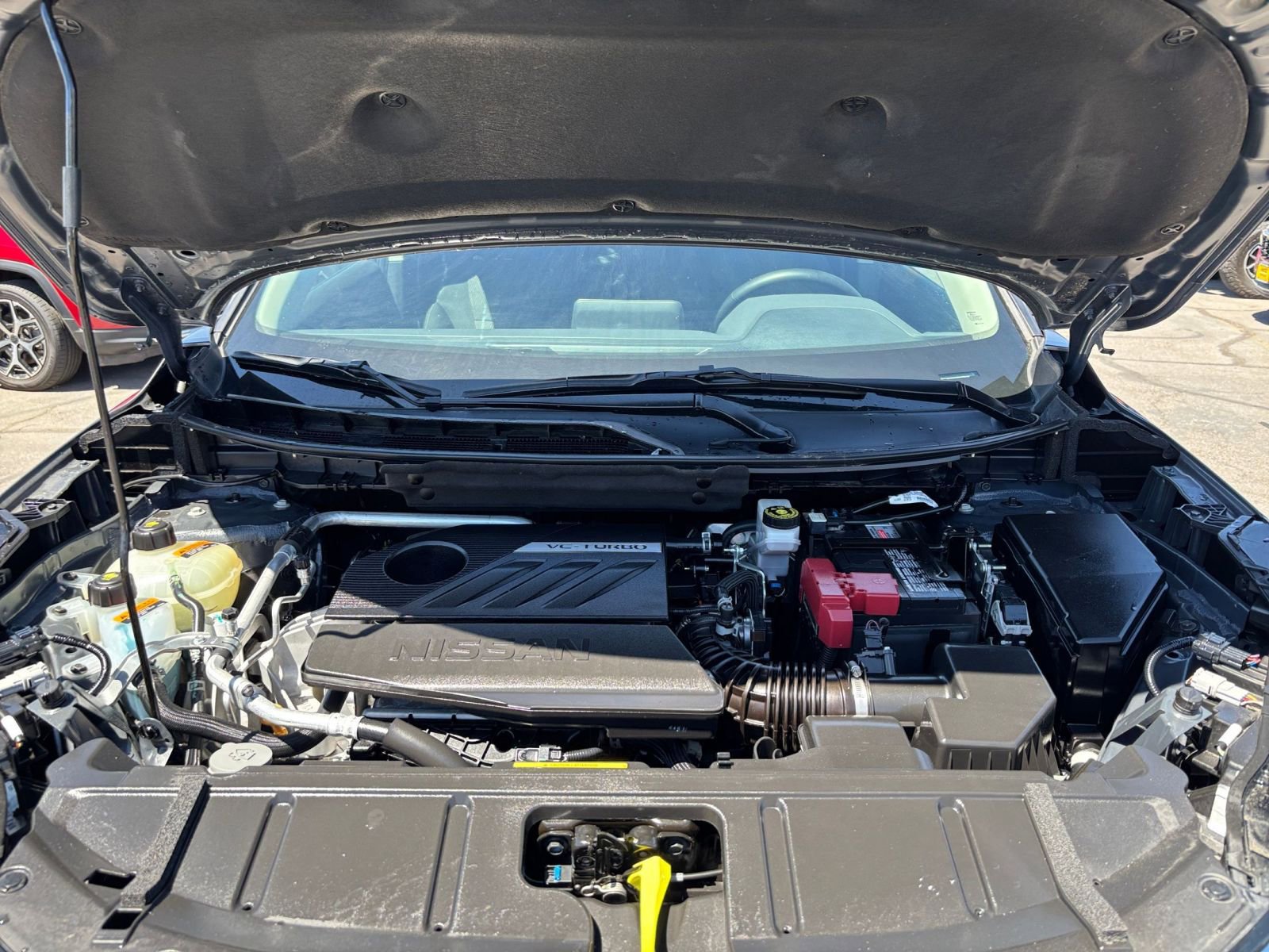 Used 2025 Nissan Rogue SV FWD image 34
