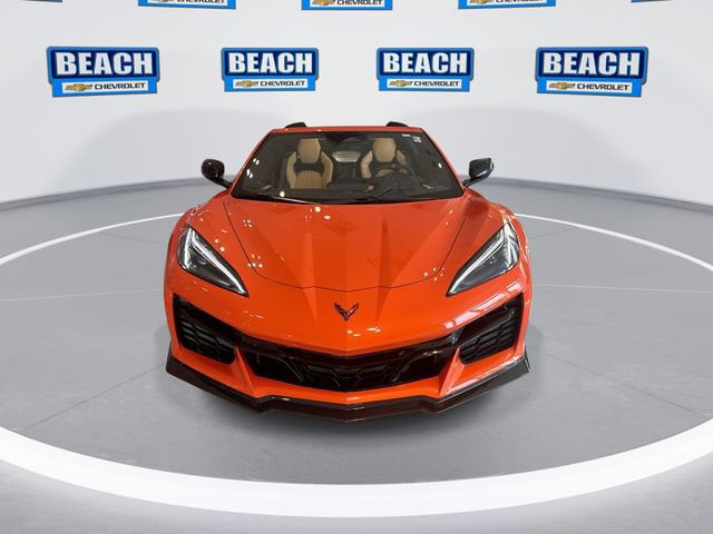 Used 2025 Chevrolet Corvette Z06 RWD image 4