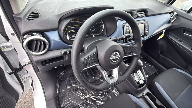 New 2025 Nissan Versa SV w/ Trunk Package image 10