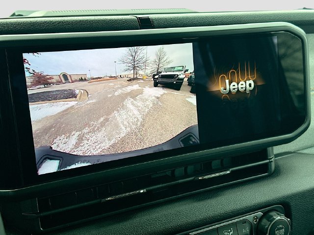 New 2026 Jeep Gladiator Sport AWD/4WD image 13