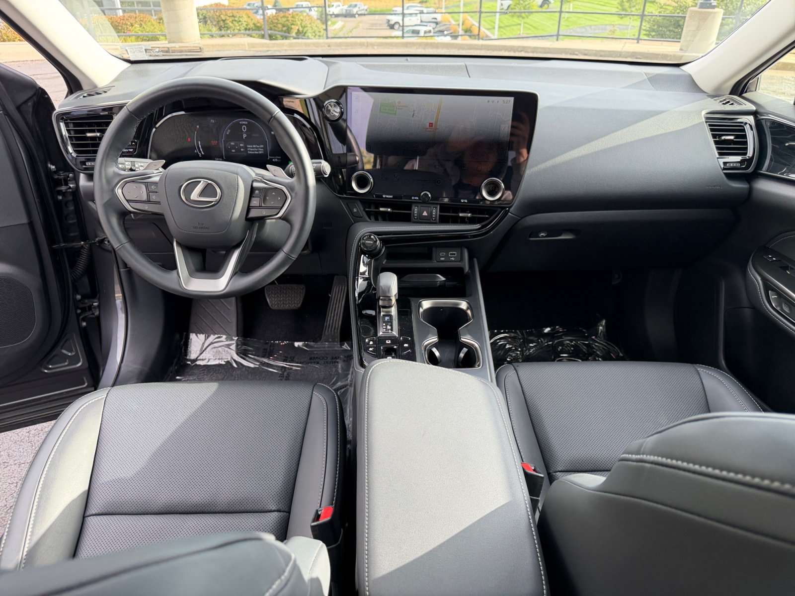 Used 2025 Lexus NX 350h AWD w/ Accessory Package (2T) image 19