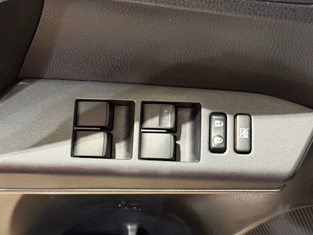 Used 2018 Toyota RAV4 LE w/ All Weather Liner Package AWD/4WD image 16