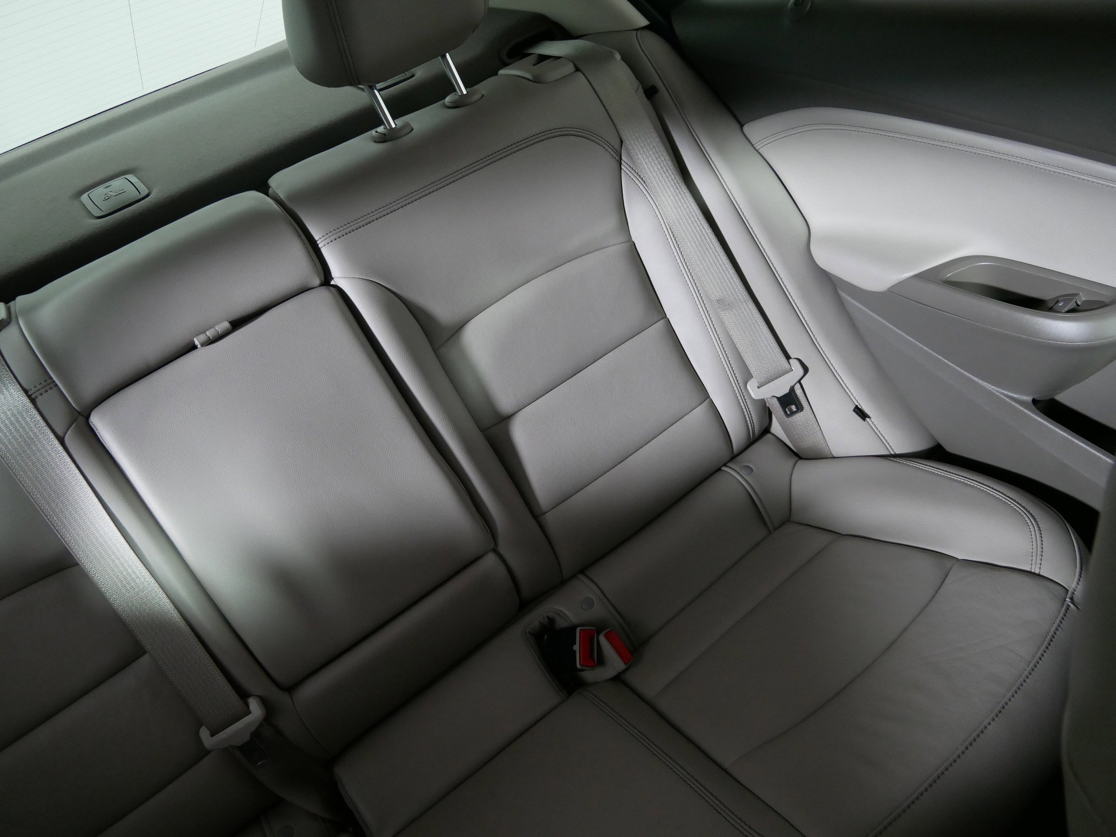 Used 2018 Chevrolet Cruze Premier image 14