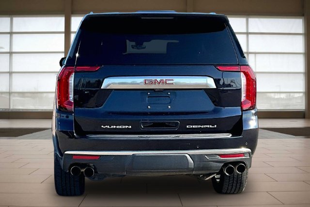 Used 2021 GMC Yukon Denali w/ Denali Premium Package AWD/4WD image 4