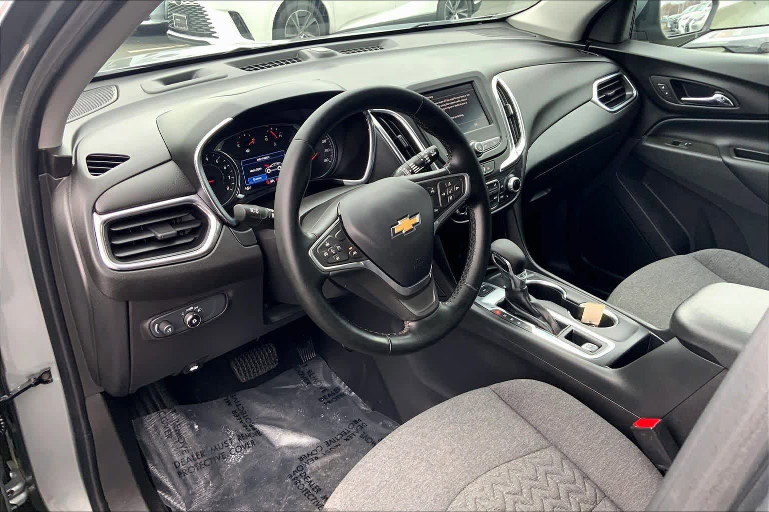Used 2023 Chevrolet Equinox LT AWD/4WD image 18