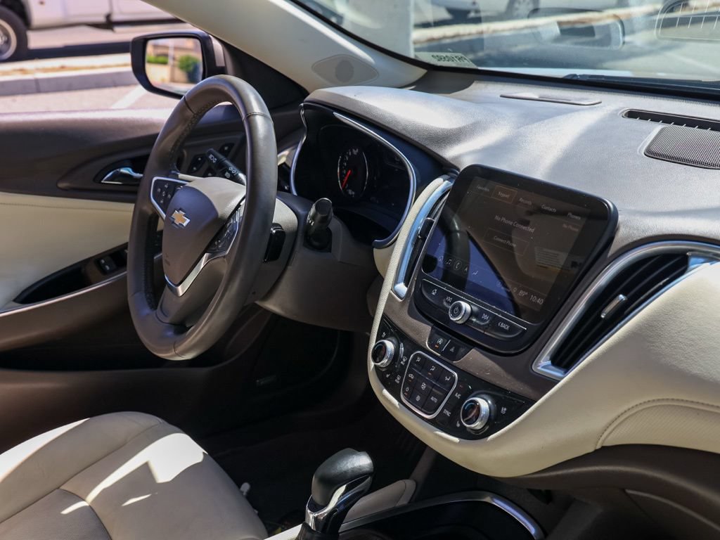 Used 2024 Chevrolet Malibu LT FWD image 19