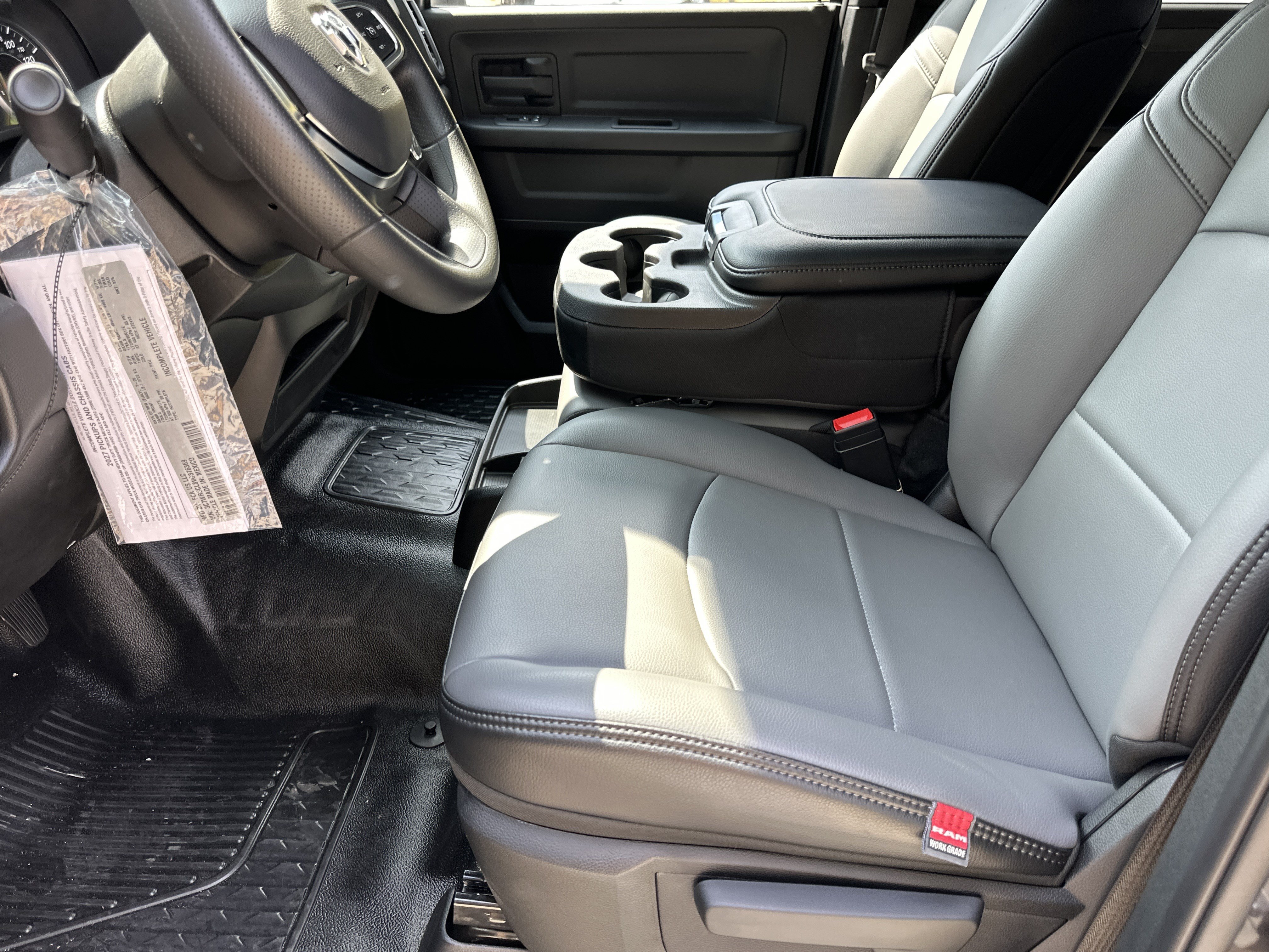 New 2027 RAM 3500 Tradesman RWD image 10