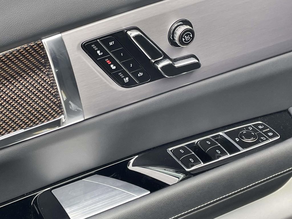 New 2026 Cadillac Vistiq Sport image 17