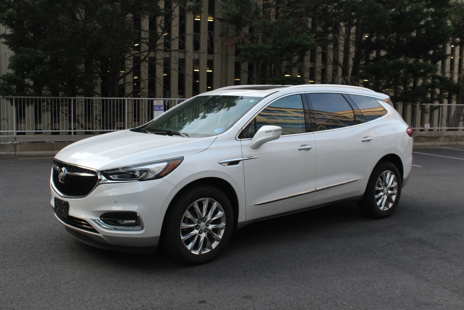 Used 2018 Buick Enclave Premium w/ Experience Buick Package AWD/4WD image 12
