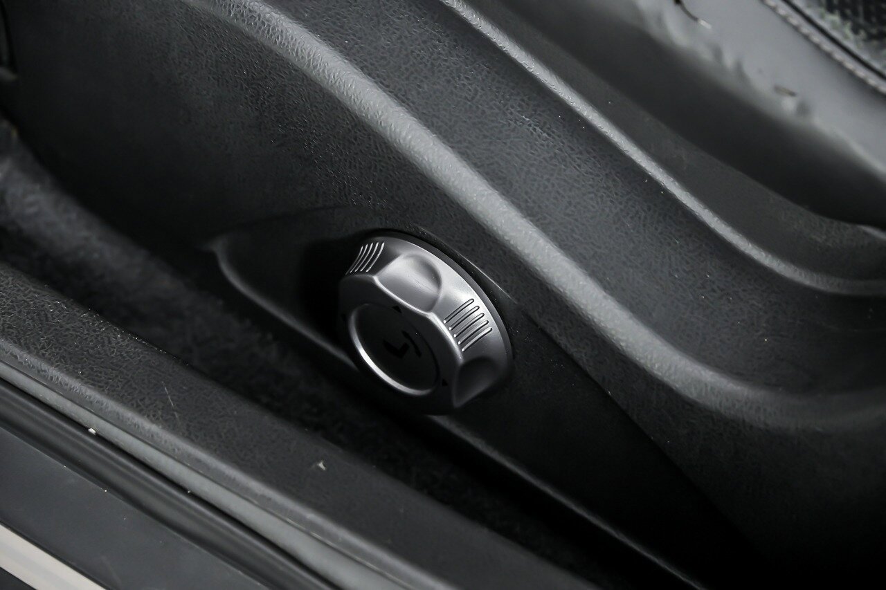 Used 2013 Nissan GT-R Premium AWD/4WD image 26