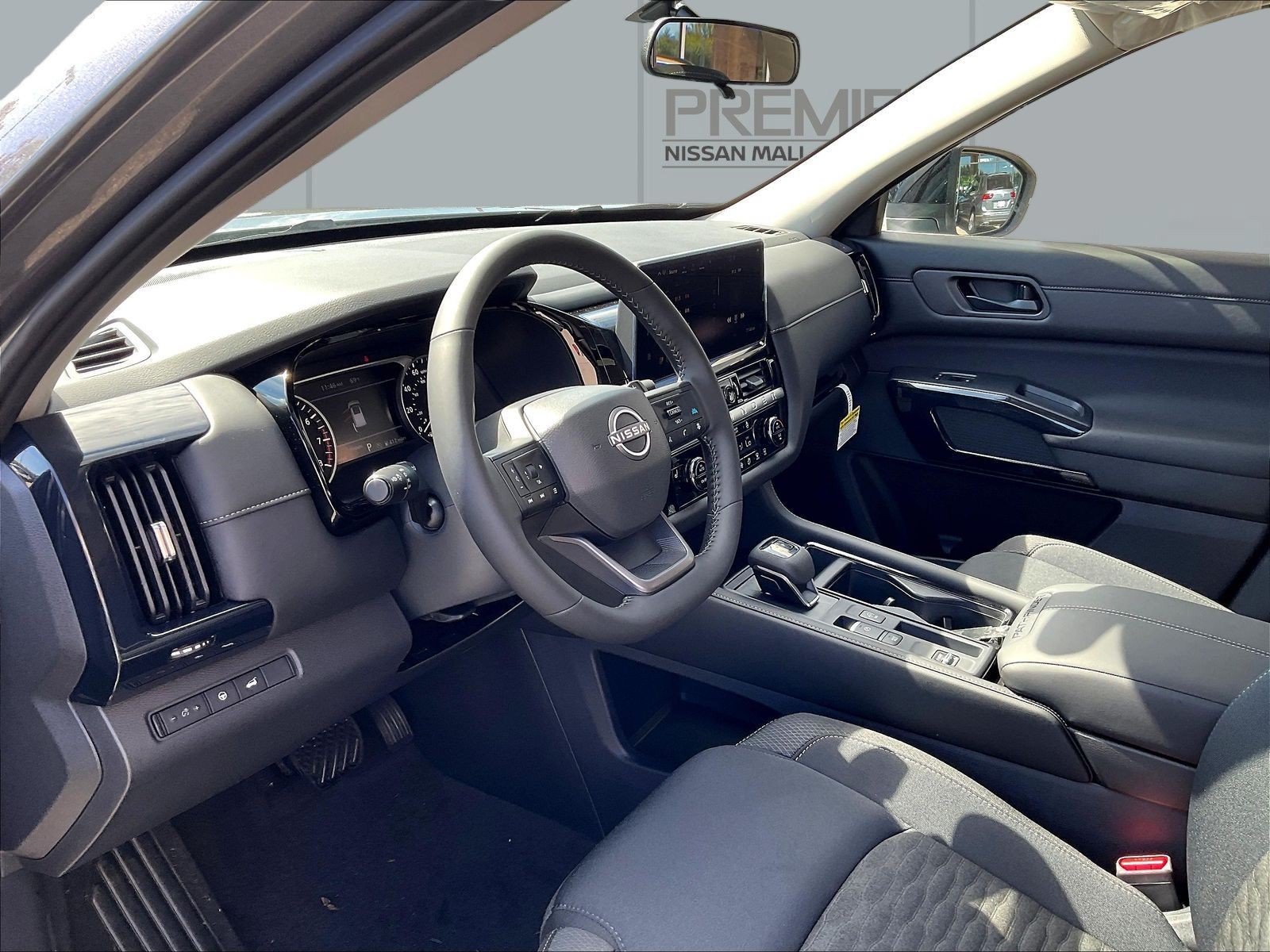 New 2026 Nissan Pathfinder SV w/ SV Premium Package FWD image 6