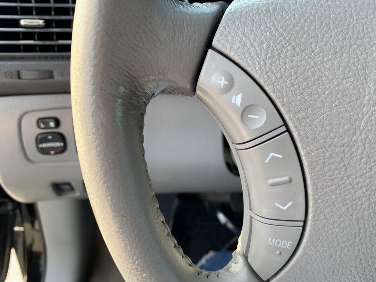 Used 2009 Toyota Sienna XLE FWD image 19