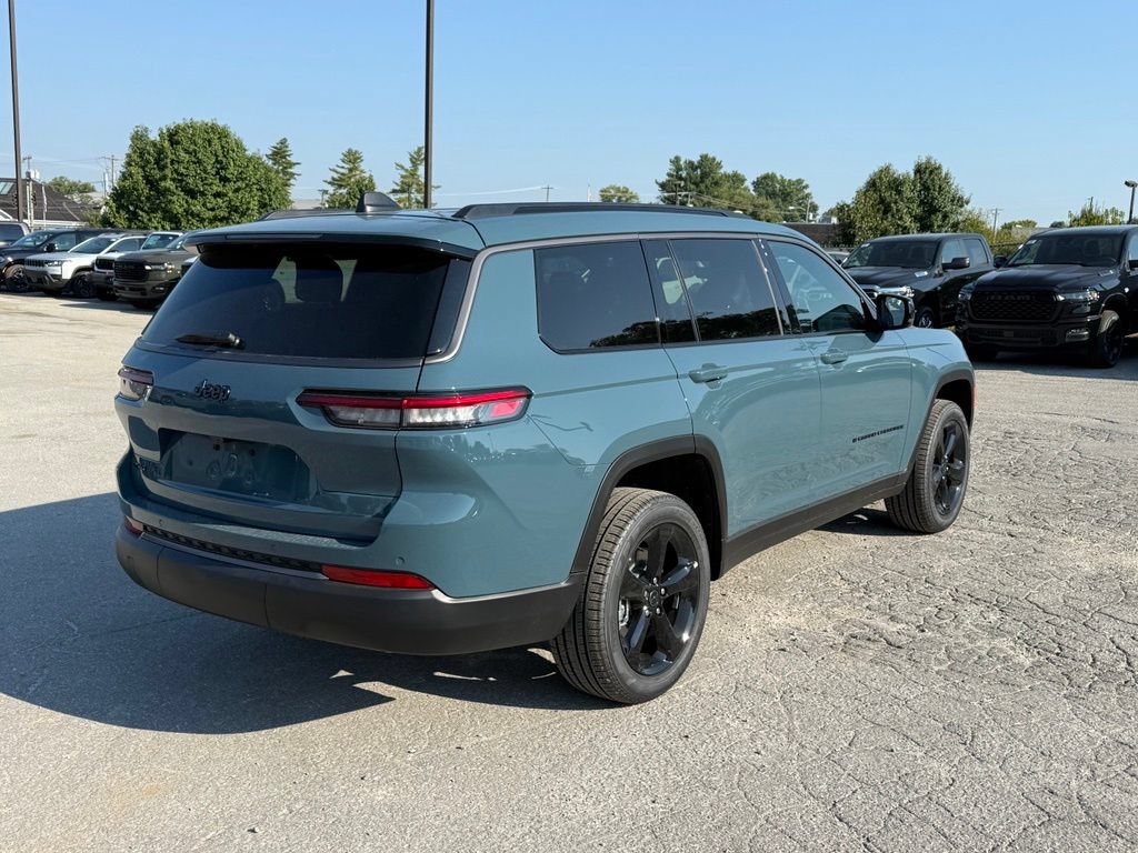 New 2027 Jeep Grand Cherokee L Limited w/ Limited Altitude Package AWD/4WD image 6