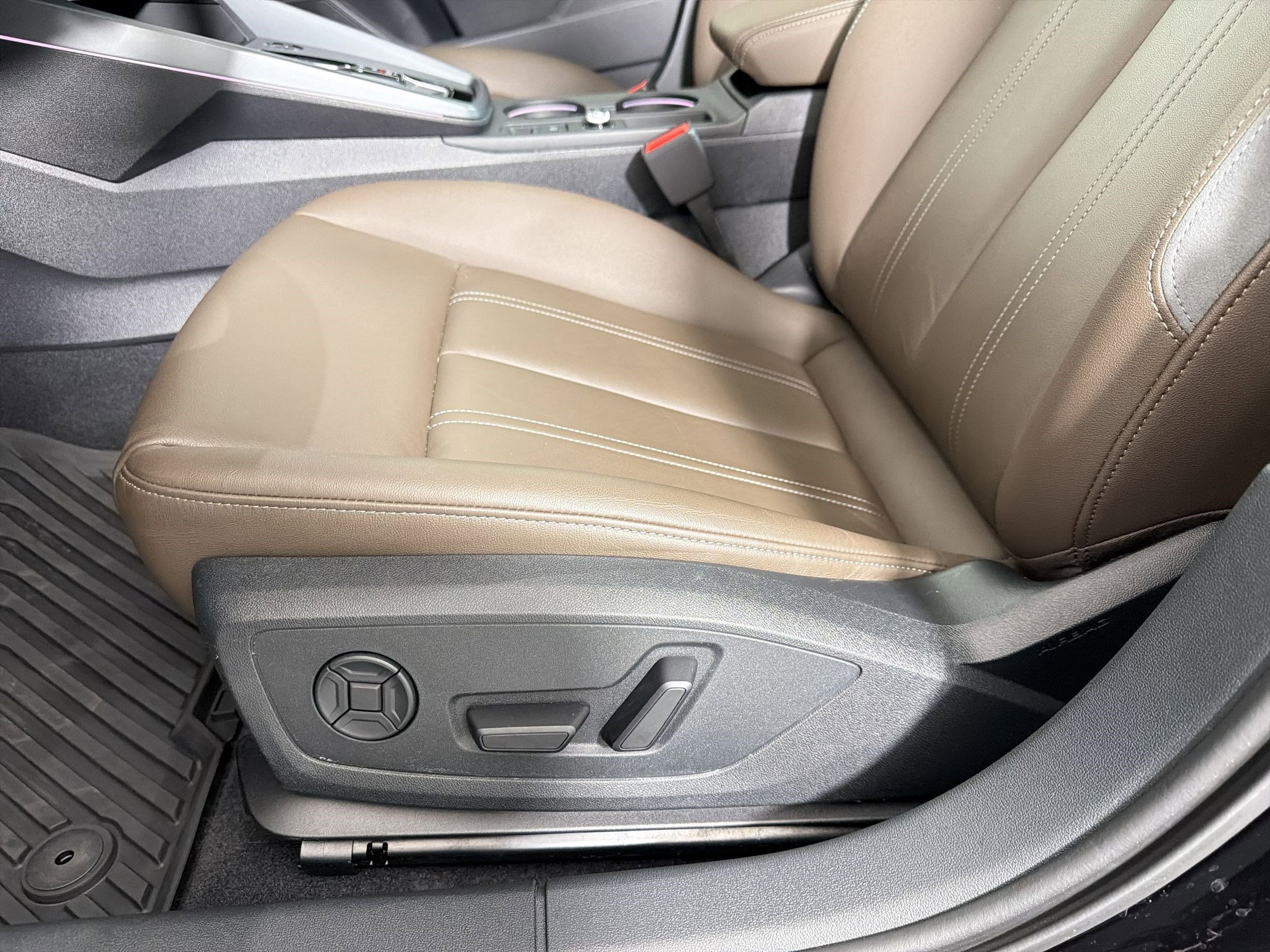 Certified 2025 Audi A3 2.0T Premium w/ Convenience Package image 11