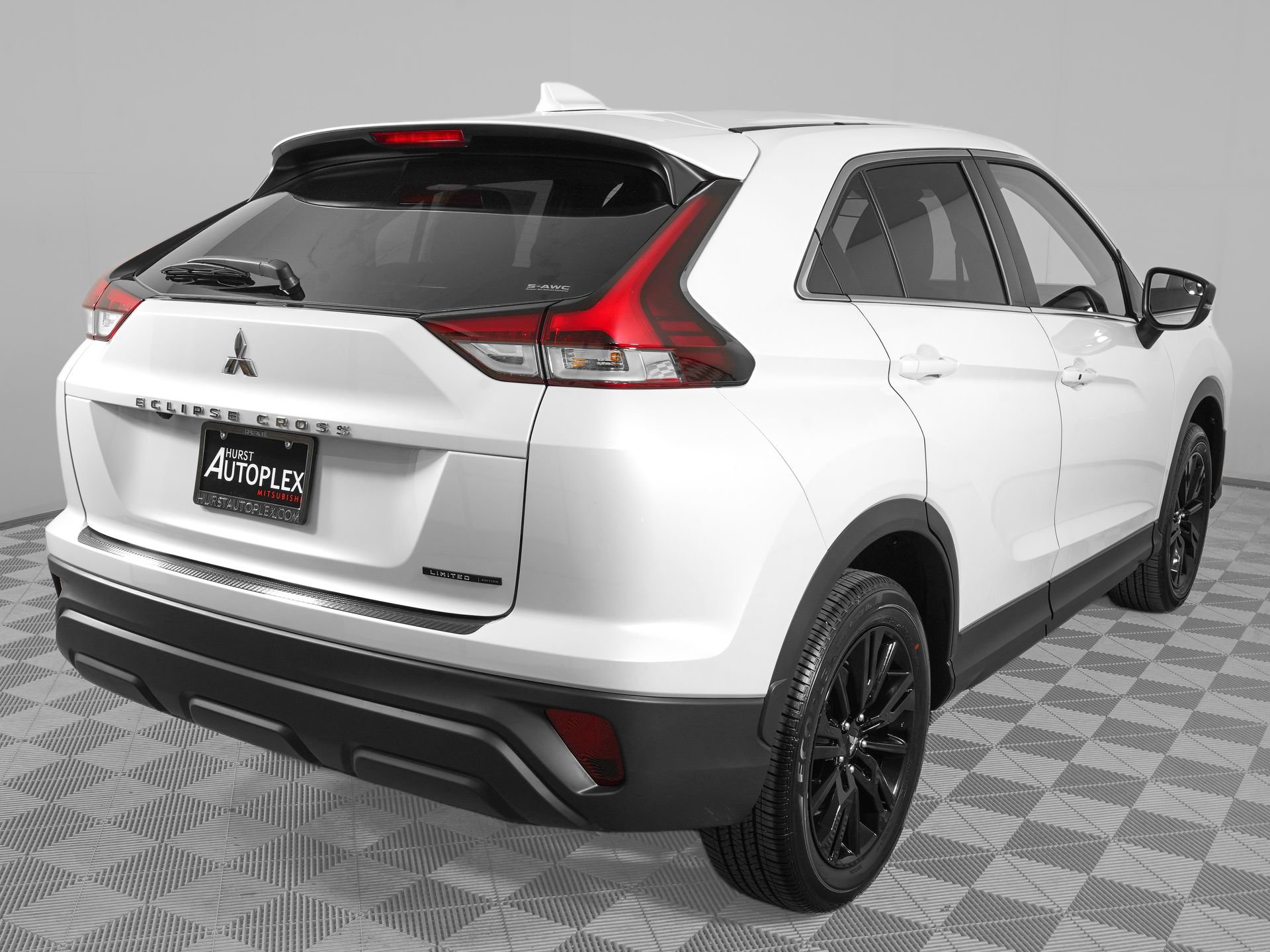 New 2026 Mitsubishi Eclipse Cross LE AWD/4WD image 6