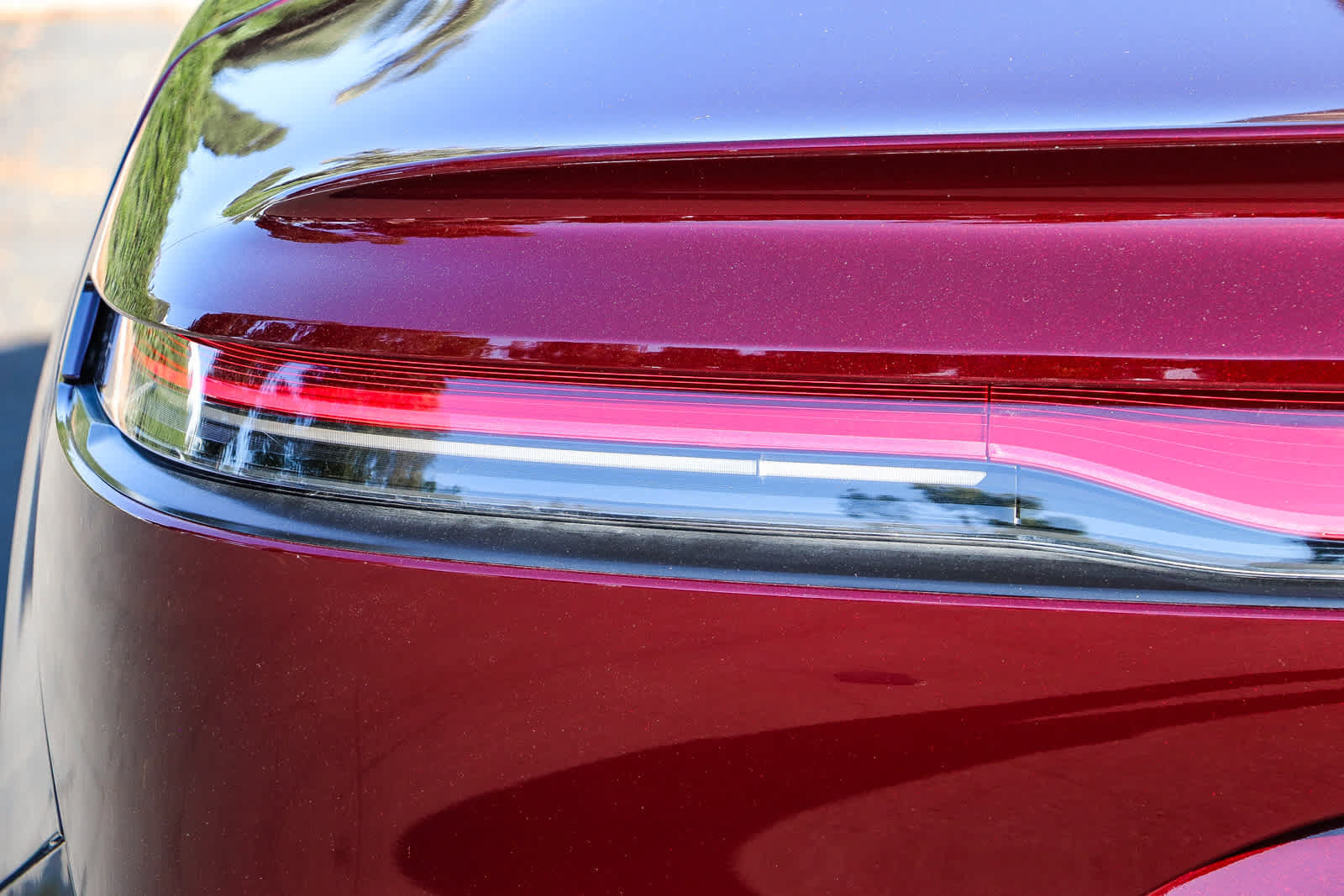 Used 2023 Lucid Air Touring AWD/4WD image 9