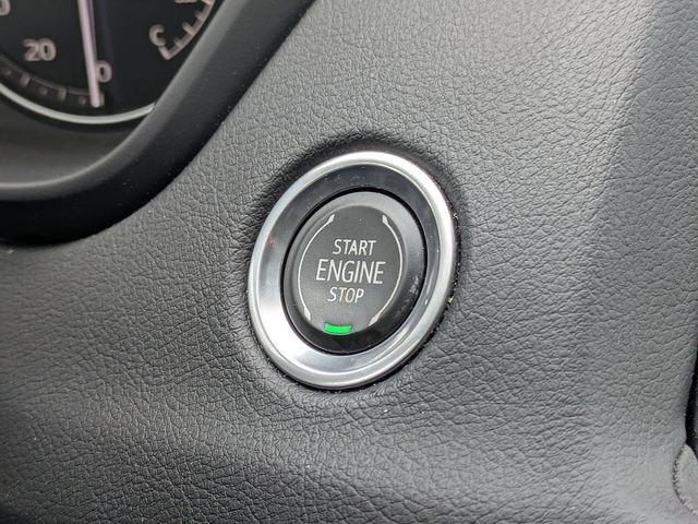 Certified 2023 Cadillac XT4 Premium Luxury w/ Cold Weather Package AWD/4WD image 33