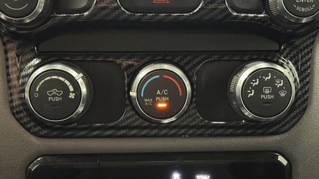 Used 2019 RAM 1500 Big Horn AWD/4WD image 18