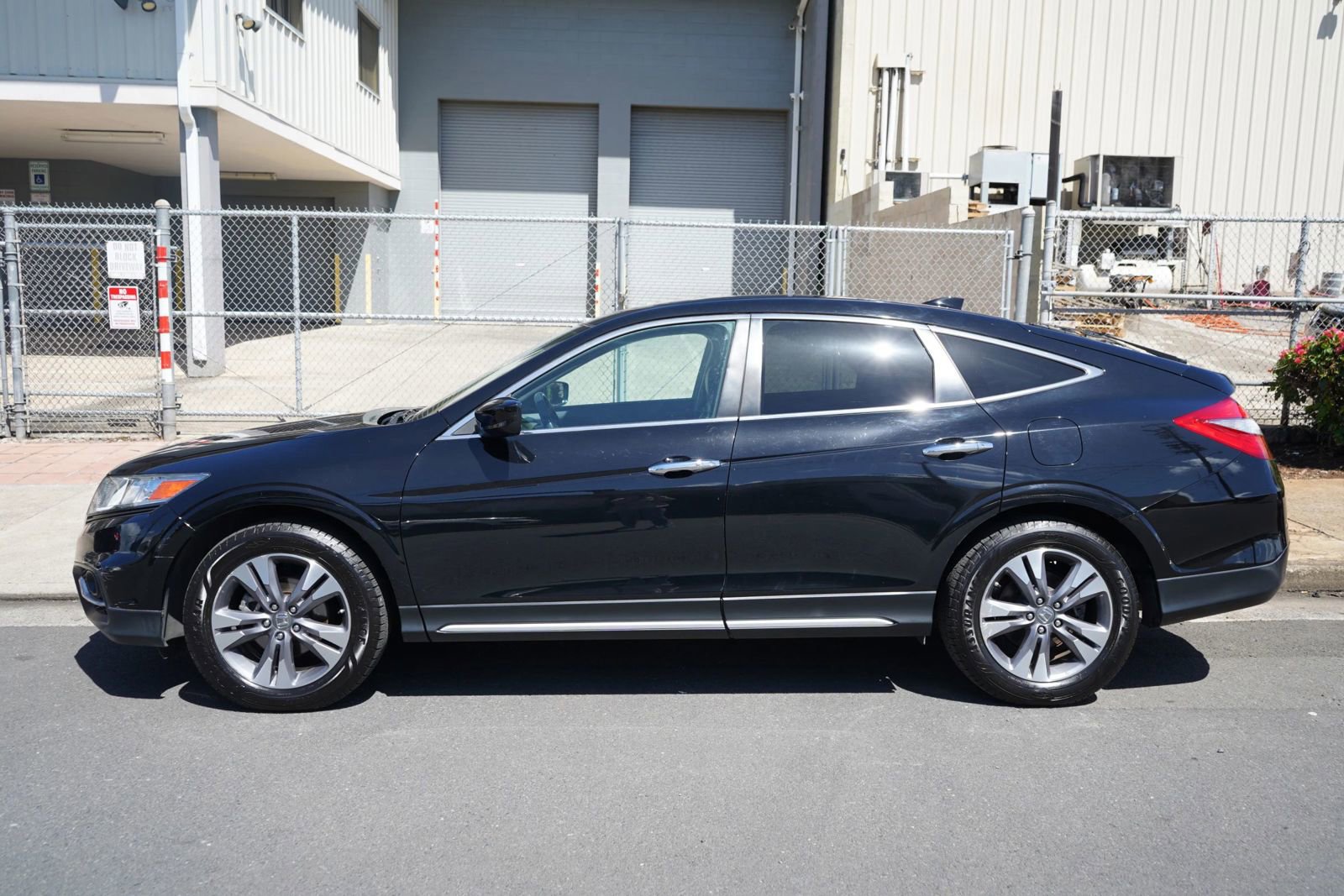 Used 2015 Honda Crosstour EX-L image 2