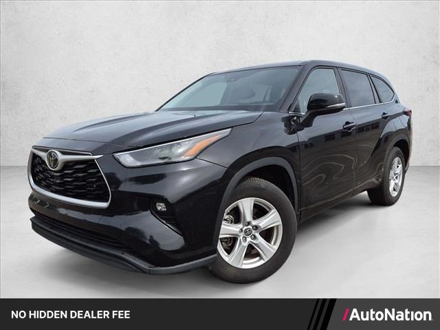 Used 2025 Toyota Highlander LE