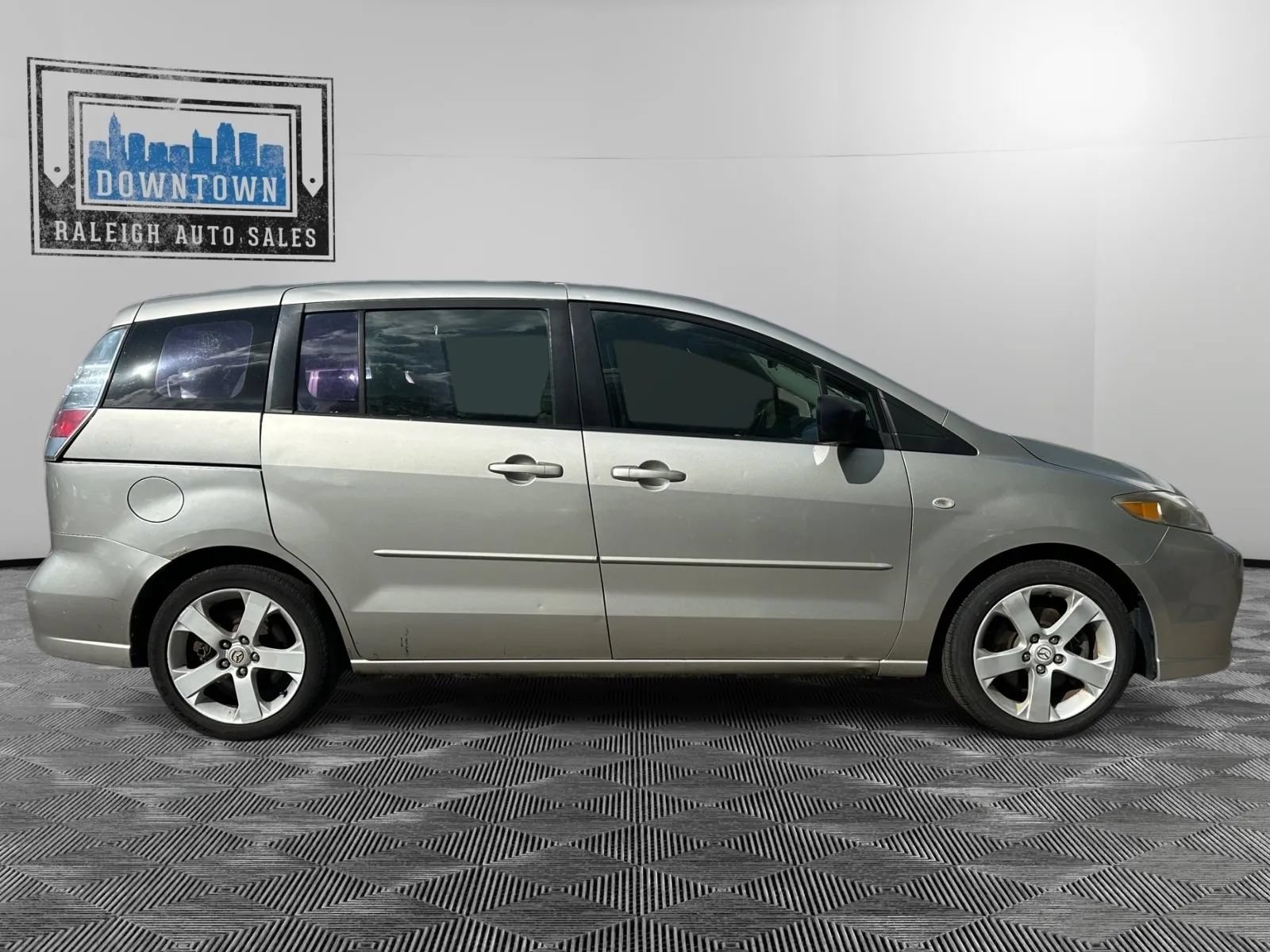 Used 2007 MAZDA MAZDA5 Sport FWD image 6
