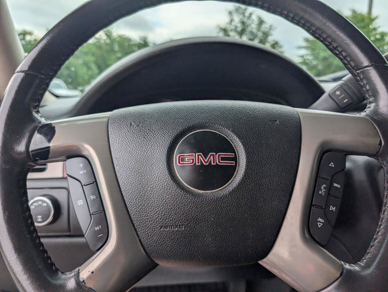 Used 2011 GMC Sierra 1500 SLT AWD/4WD image 12