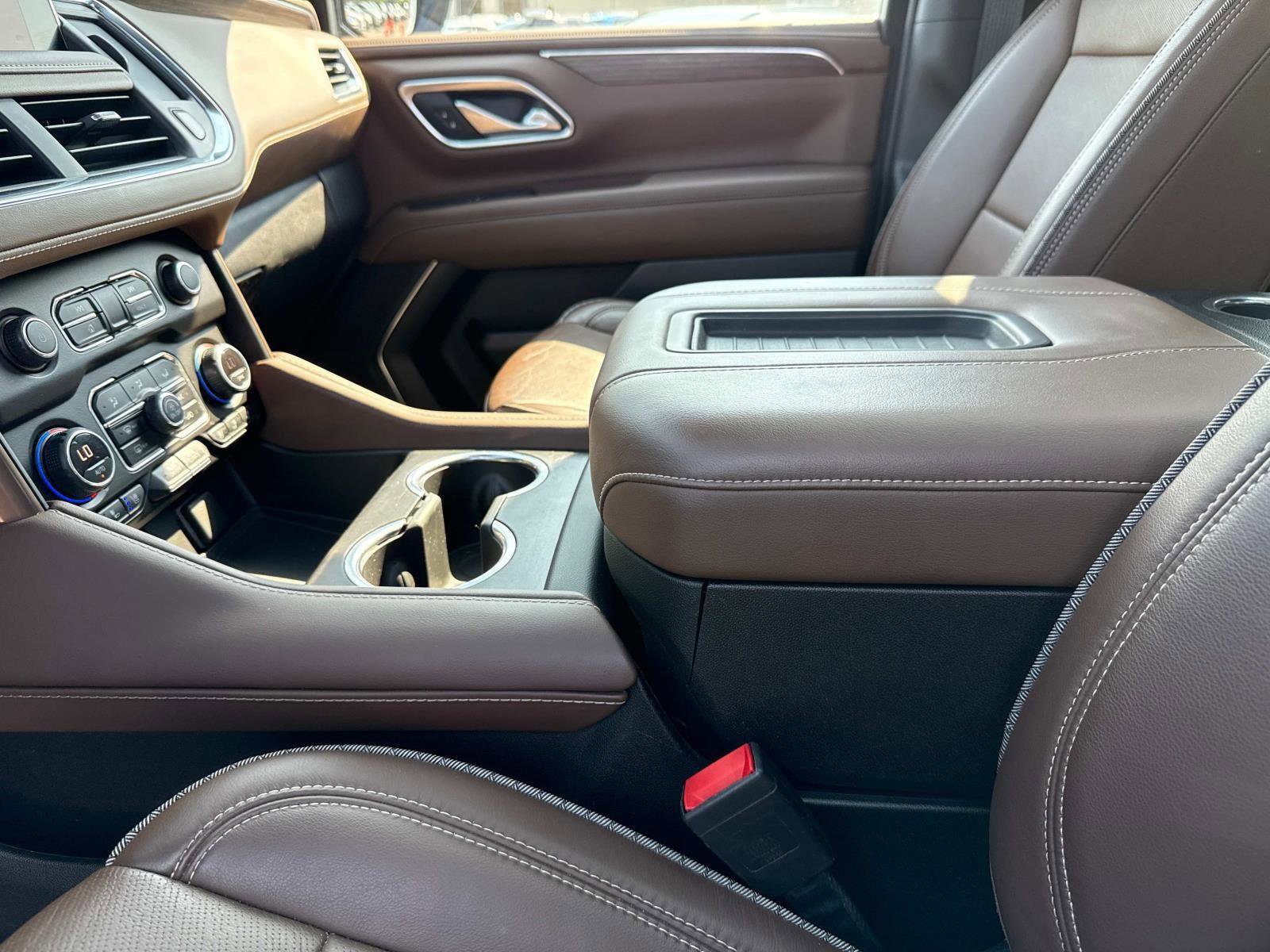 Used 2022 Chevrolet Tahoe High Country image 14