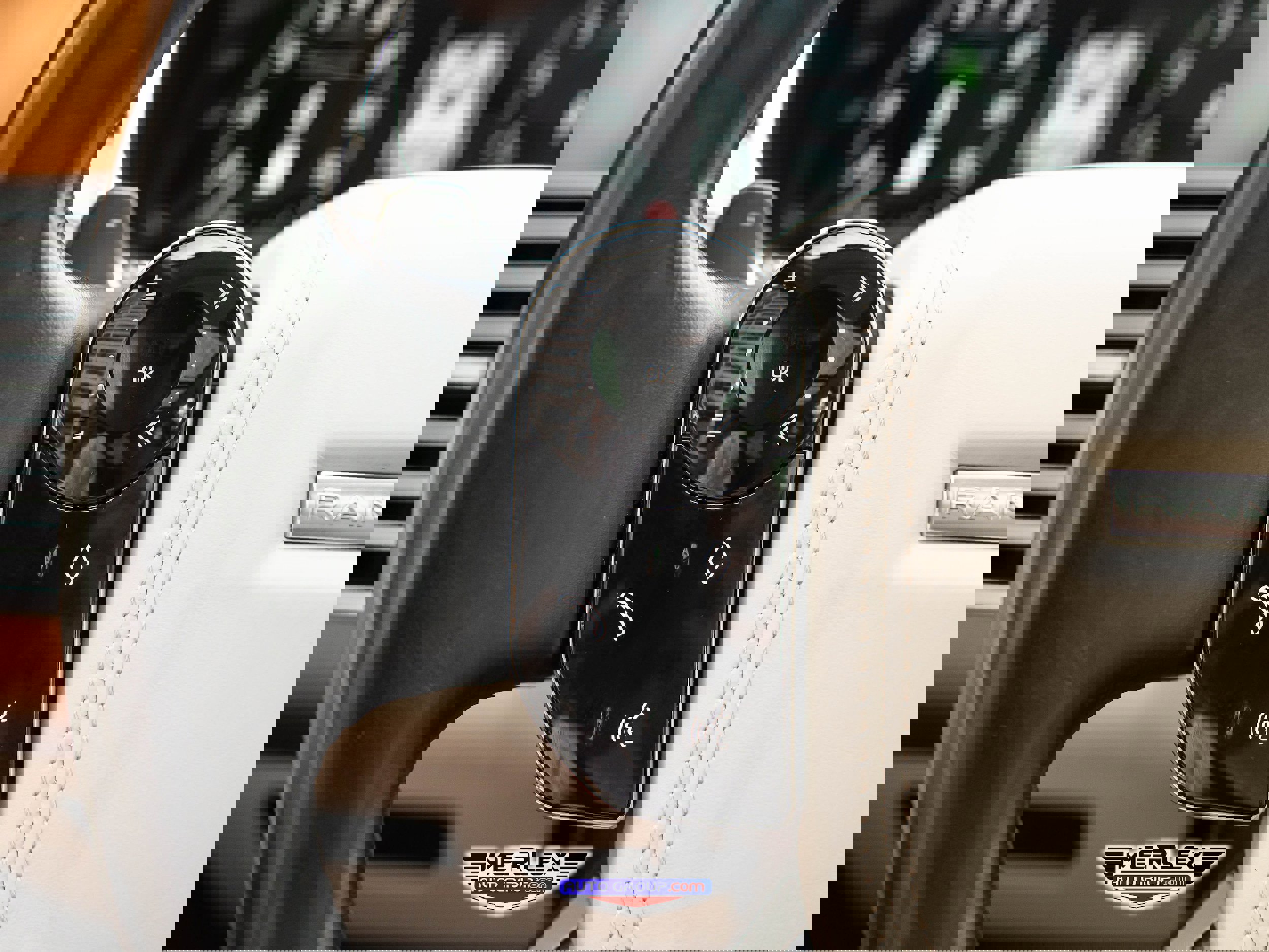 Used 2018 Land Rover Range Rover Supercharged image 25