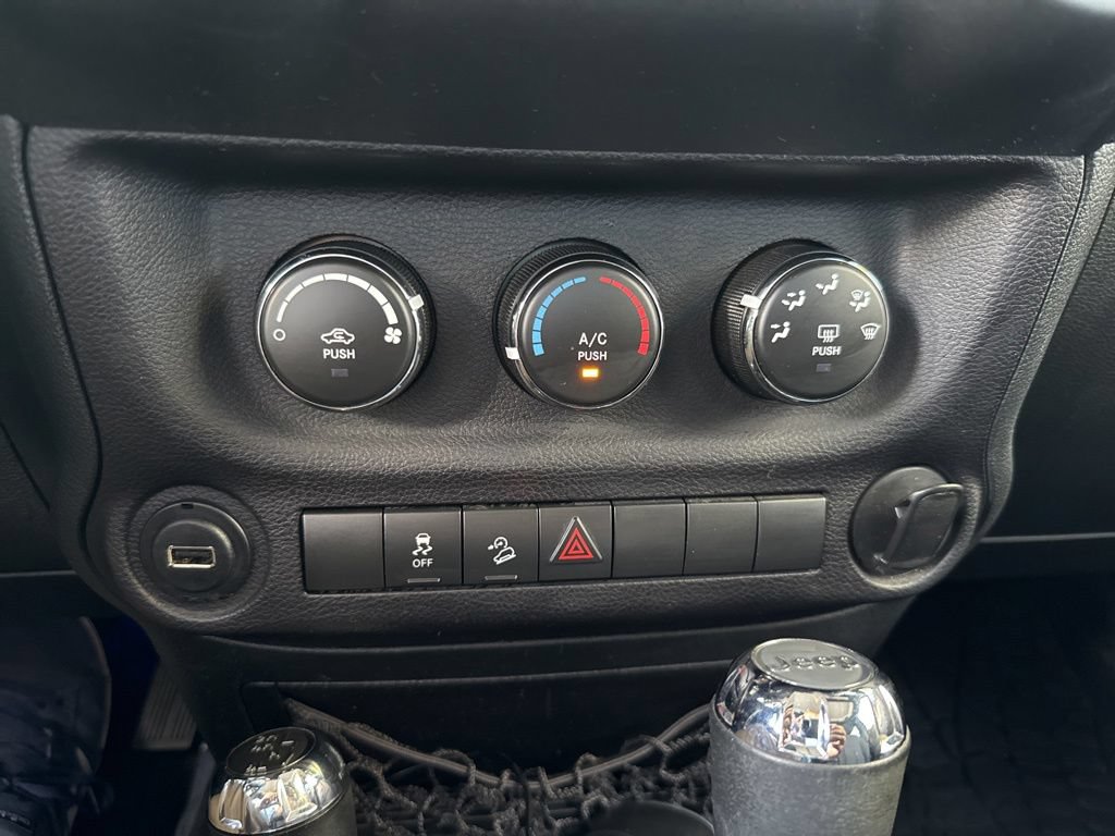 Used 2018 Jeep Wrangler Sport AWD/4WD image 52