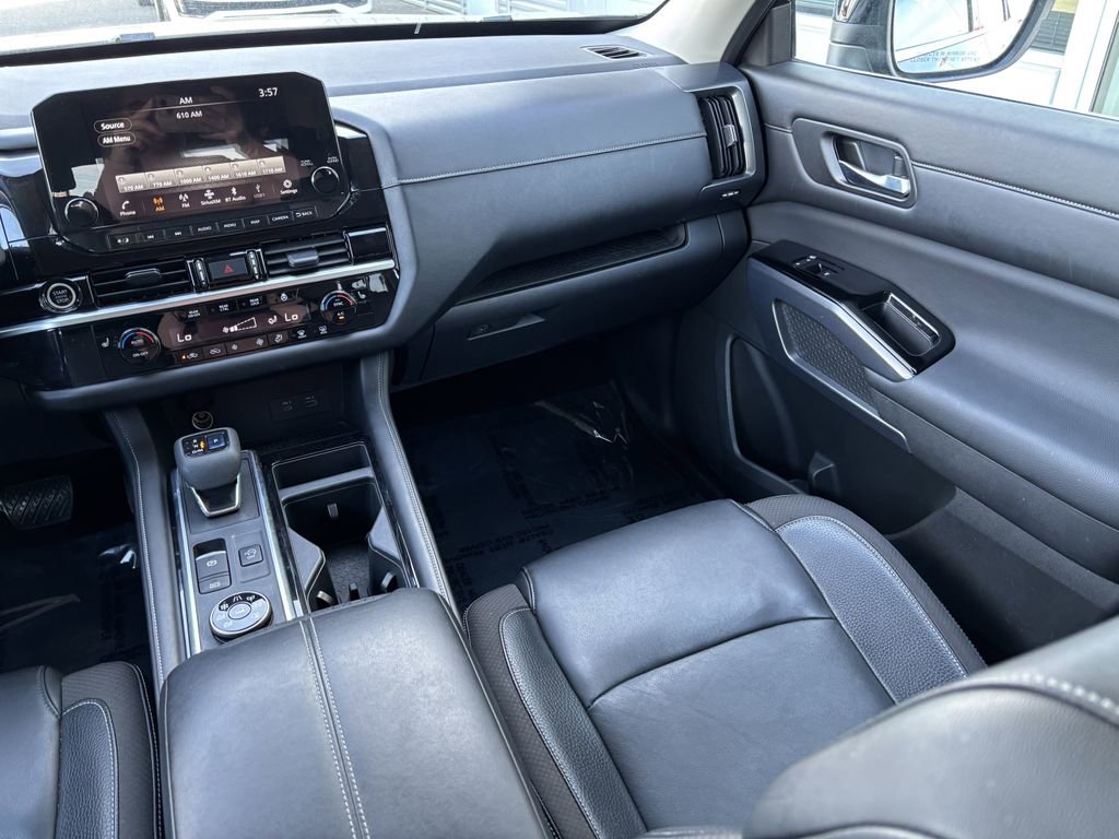 Used 2022 Nissan Pathfinder SL w/ Cargo Package image 25
