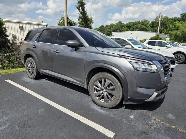Used 2022 Nissan Pathfinder S FWD image 6