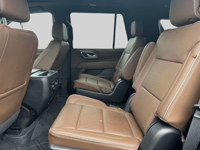 Used 2023 Chevrolet Tahoe High Country AWD/4WD image 16