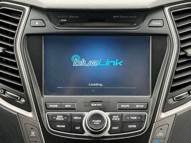 Used 2015 Hyundai Santa Fe Limited w/ Option Group 04 AWD/4WD image 28