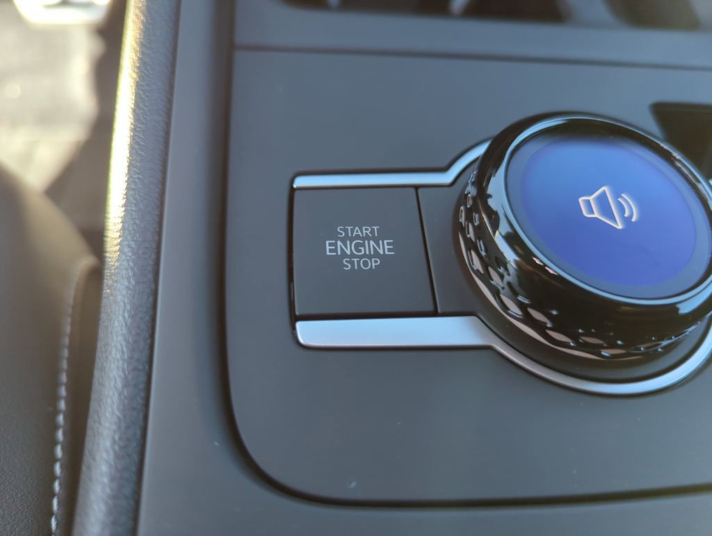 New 2026 Volkswagen Tiguan SE R-Line image 37