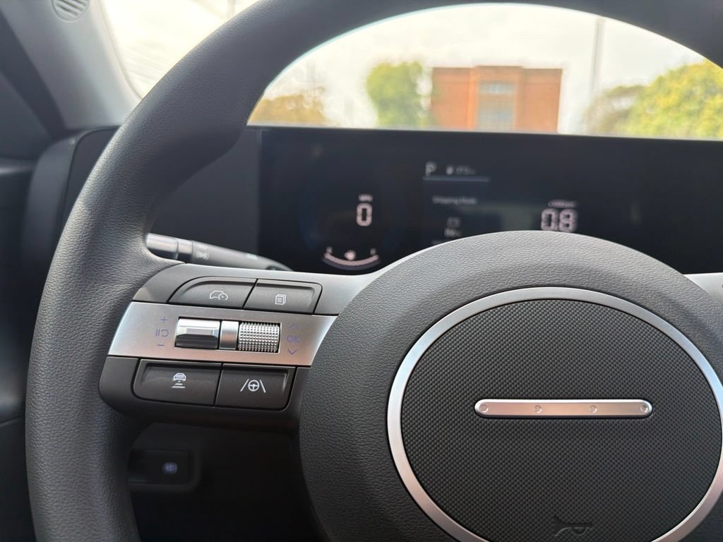 New 2027 Hyundai Kona SE AWD/4WD image 30