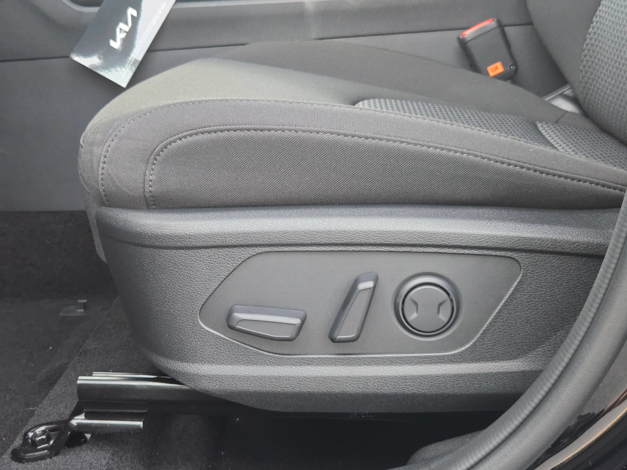 New 2026 Kia Sportage LX w/ LX Convenience Package FWD image 18