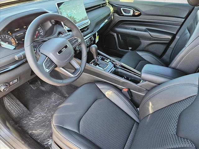New 2026 Jeep Compass Latitude image 3
