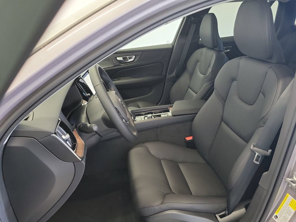New 2026 Volvo V60 B5 Cross Country Plus w/ Protection Package Premier AWD/4WD image 18
