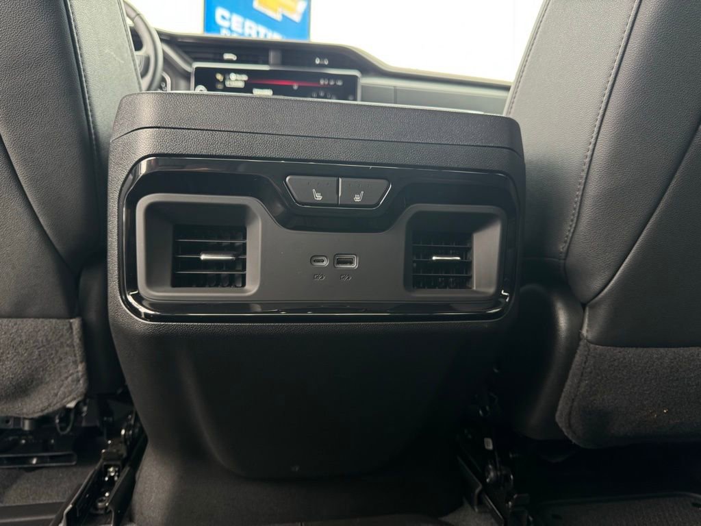 Used 2025 GMC Sierra 1500 AT4 image 32