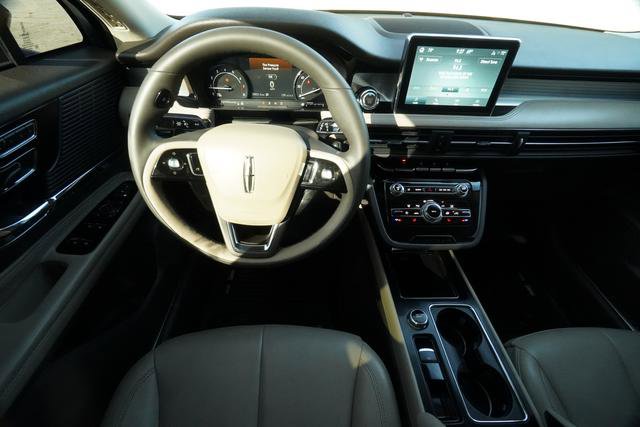 Used 2022 Lincoln Corsair FWD image 13