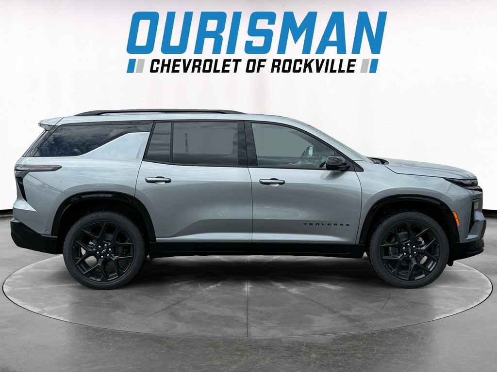New 2026 Chevrolet Traverse RS w/ LPO, Floor Liner Package AWD/4WD image 7