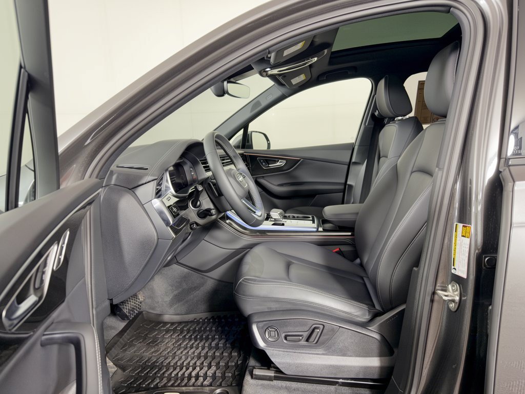 Used 2026 Audi Q7 3.0T Premium Plus w/ Premium Plus Package AWD/4WD image 5