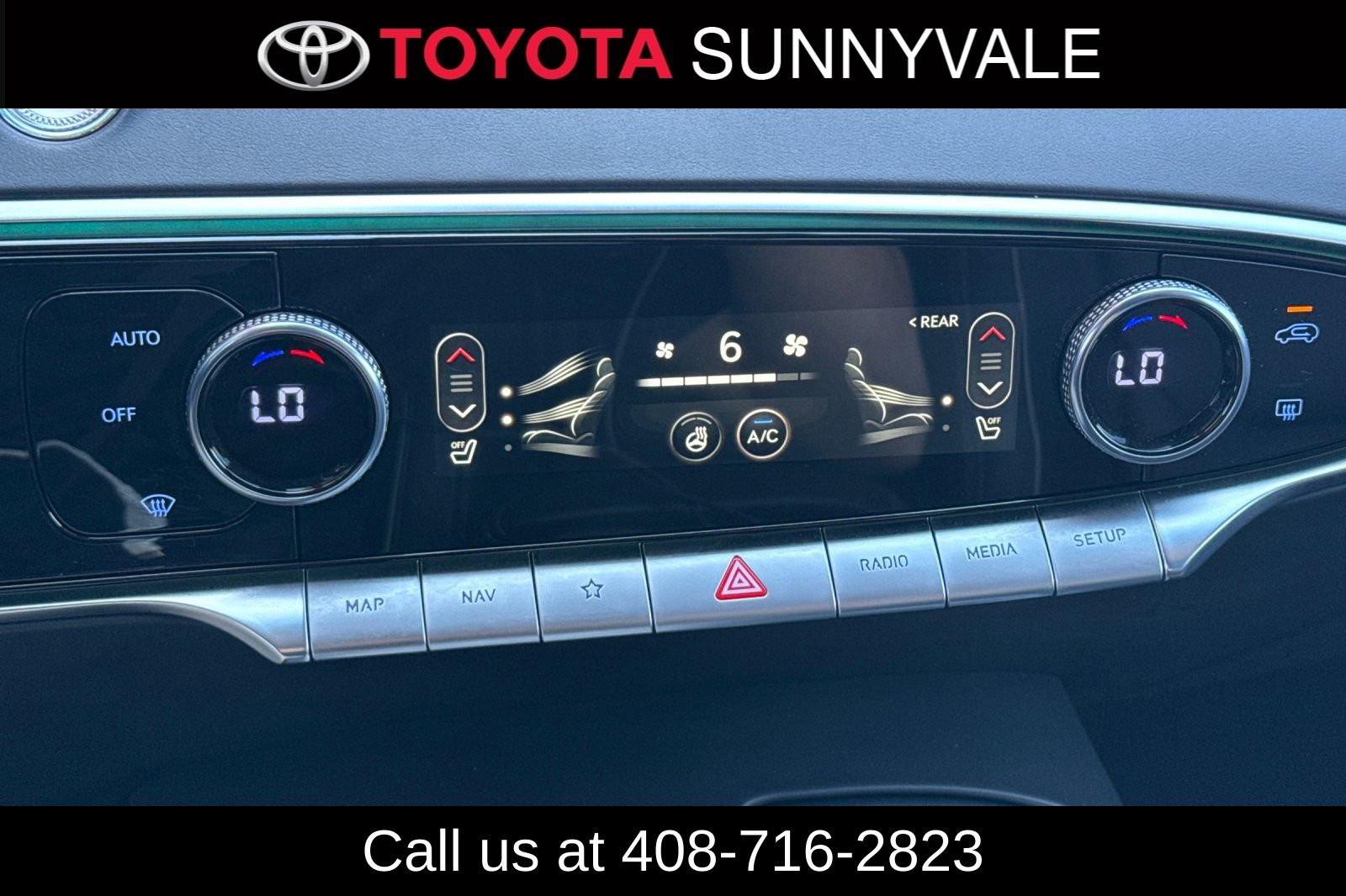 Used 2024 Genesis GV70 2.5T Advanced w/ Advanced Package image 25